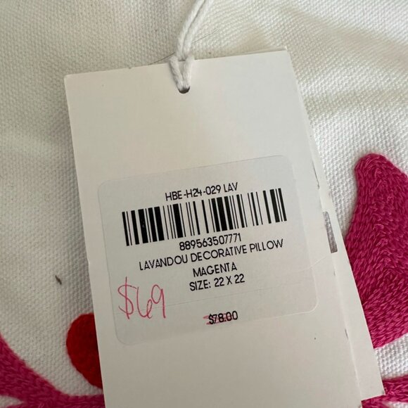 Roberta Roller rabbit Lavandou Decorative Pillow shams 22x22 Magenta set of 2 - Picture 3 of 4